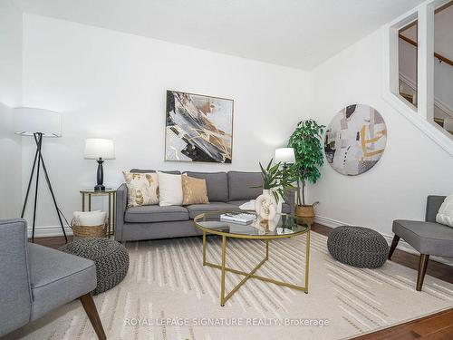 181 Earlscourt Ave, Toronto, ON - Indoor Photo Showing Living Room