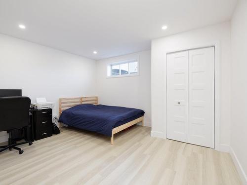 Chambre Ã Â coucher - 95 Rue Des Merles, Sainte-Clotilde, QC - Indoor Photo Showing Bedroom