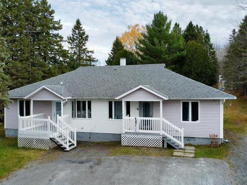 FaÃ§ade - 952  - 954 Ch. Du Mont-Granit E., Thetford Mines, QC - Outdoor