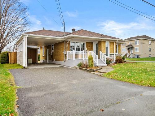 Overall view - 40 Rue Du Père-Lévesque, Victoriaville, QC - Outdoor With Deck Patio Veranda With Facade