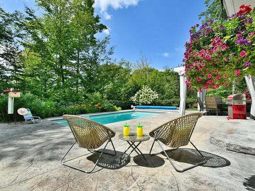 Pool - 131 Ch. Richelieu, Montebello, QC - Outdoor With In Ground Pool With Backyard