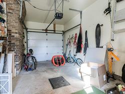 Garage - 