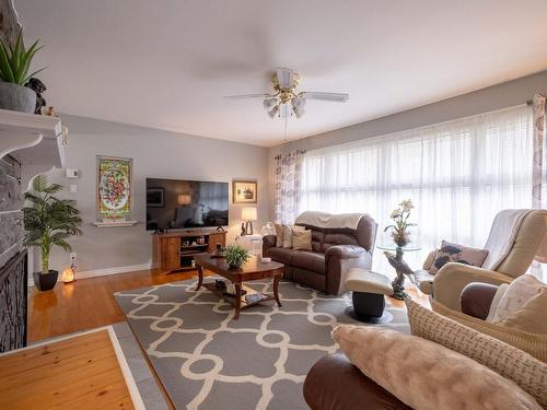 Living room - 1 Rue Lambert, Sorel-Tracy, QC - Indoor Photo Showing Living Room