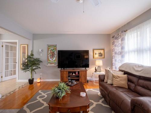 Living room - 1 Rue Lambert, Sorel-Tracy, QC - Indoor Photo Showing Living Room