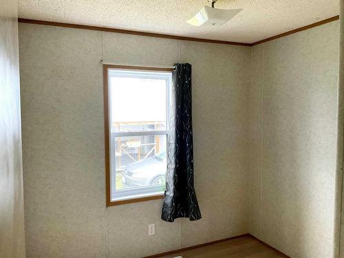 69 Taylor Drive, Thunder Bay, ON - Indoor Photo Showing Other Room