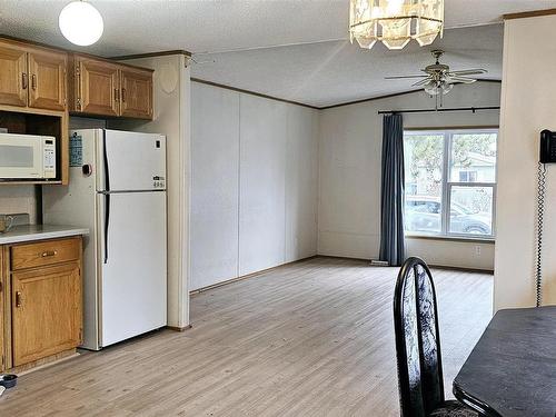 69 Taylor Drive, Thunder Bay, ON - Indoor Photo Showing Kitchen