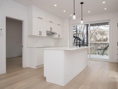 Kitchen - 8579 Rue Drolet, Montréal (Villeray/Saint-Michel/Parc-Extension), QC - Indoor Photo Showing Kitchen