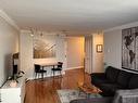 2307-270 Queens Quay W, Toronto, ON  - Indoor Photo Showing Living Room 