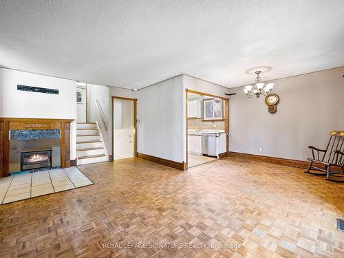 17 Shelley Lane, Barrie, ON - Indoor Photo Showing Living Room With Fireplace