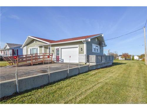 157 Rue Louis De Lanteigne St, Caraquet, NB 