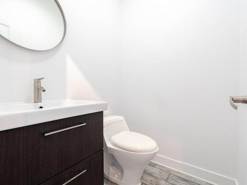 Powder room - 5925 Rue Alexandre, Brossard, QC - Indoor Photo Showing Bathroom