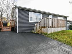 5 Sampson Drive  Lower Sackville, NS B4C 2T7