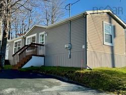 888 Duggan Drive  Beaver Bank, NS B4E 1L8