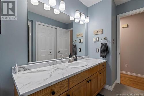 14 Kenview Drive, Moncton, NB - Indoor Photo Showing Bathroom