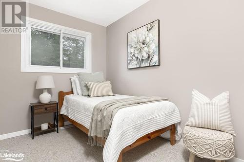 1098 Lawrence Pit Road, Muskoka Lakes, ON - Indoor Photo Showing Bedroom