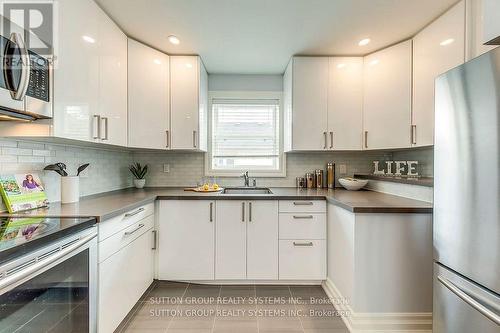 76 Athol Avenue, Toronto, ON - Indoor Photo Showing Kitchen