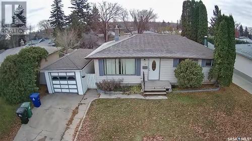 12 John East Avenue, Saskatoon, SK - Outdoor