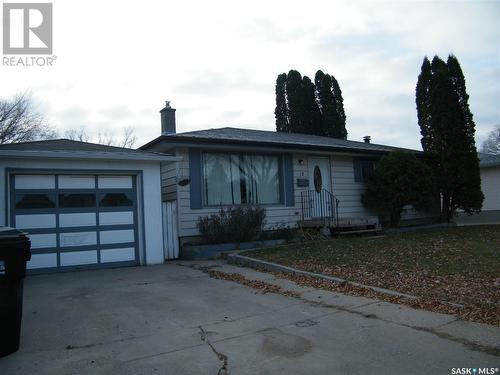 12 John East Avenue, Saskatoon, SK - Outdoor