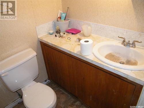 12 John East Avenue, Saskatoon, SK - Indoor Photo Showing Bathroom