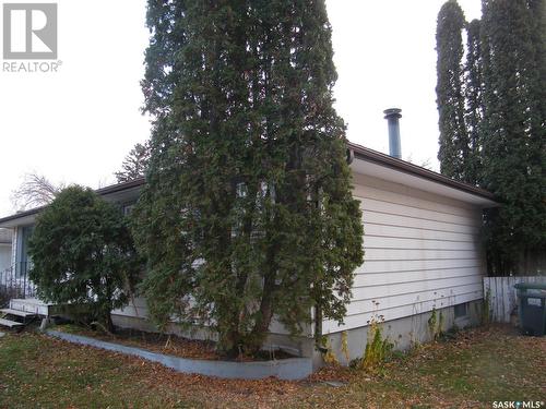 12 John East Avenue, Saskatoon, SK - Outdoor