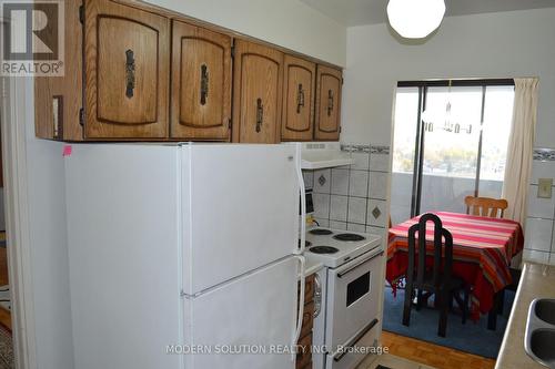 1208 - 301 Prudential Drive, Toronto, ON - Indoor Photo Showing Kitchen