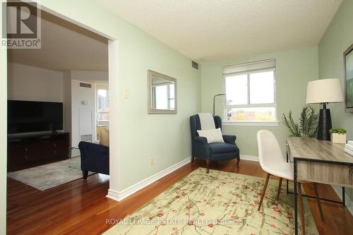 1006 - 4 Park Vista, Toronto, ON - Indoor