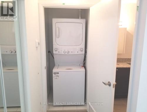 114 - 40 Via Rosedale Way, Brampton, ON - Indoor Photo Showing Laundry Room