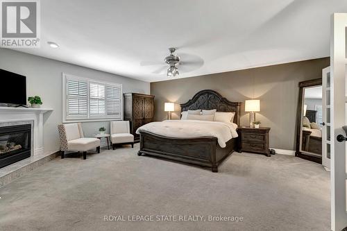 636 Greenravine Drive, Hamilton, ON - Indoor Photo Showing Bedroom