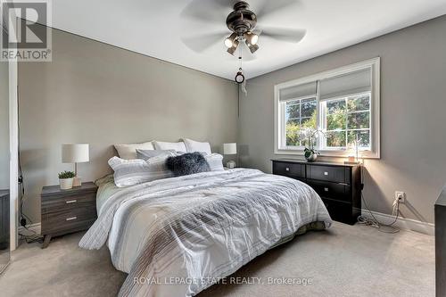 636 Greenravine Drive, Hamilton, ON - Indoor Photo Showing Bedroom