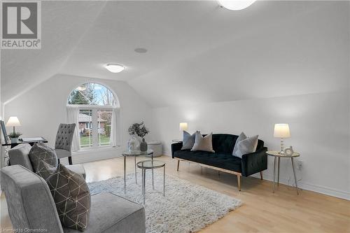 260 Forfar Street E, Fergus, ON - Indoor Photo Showing Living Room