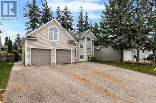 260 Forfar Street E, Fergus, ON - Outdoor