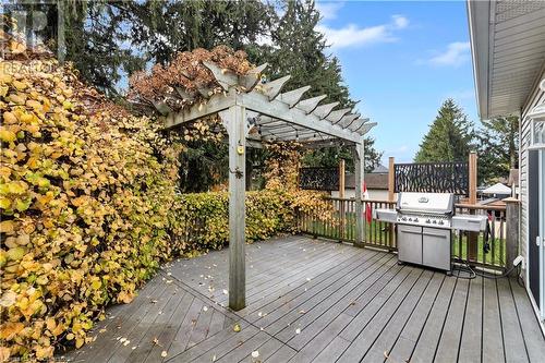 260 Forfar Street E, Fergus, ON - Outdoor With Deck Patio Veranda