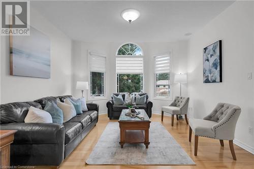 260 Forfar Street E, Fergus, ON - Indoor Photo Showing Living Room