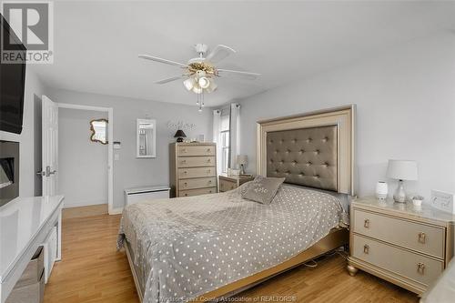 12086 Riverside Drive East, Tecumseh, ON - Indoor Photo Showing Bedroom