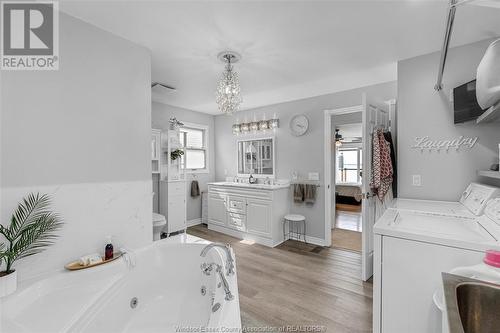 12086 Riverside Drive East, Tecumseh, ON - Indoor Photo Showing Laundry Room