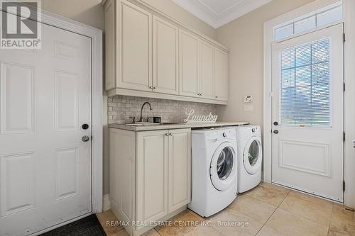 12 Orchard Drive, Mono, ON - Indoor Photo Showing Laundry Room