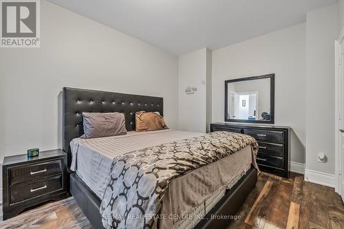 12 Orchard Drive, Mono, ON - Indoor Photo Showing Bedroom