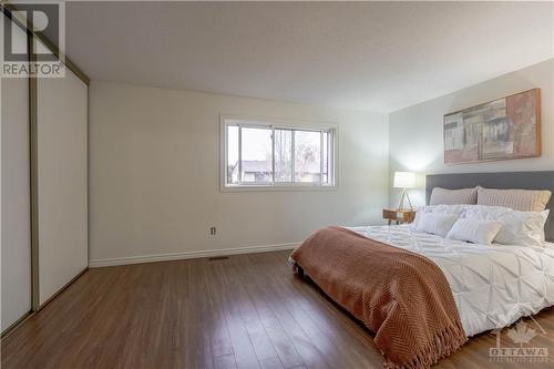 18 Foxhill Way Unit#C, Ottawa, ON - Indoor Photo Showing Bedroom