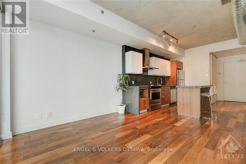 412 - 360 Mcleod Street, Ottawa, ON - Indoor Photo Showing Kitchen