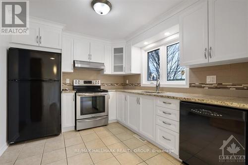 207 Park Grove Drive, Ottawa, ON - Indoor Photo Showing Kitchen With Stainless Steel Kitchen