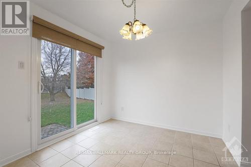 207 Park Grove Drive, Ottawa, ON - Indoor Photo Showing Other Room