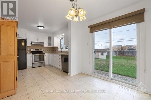 207 Park Grove Drive, Ottawa, ON - Indoor Photo Showing Kitchen