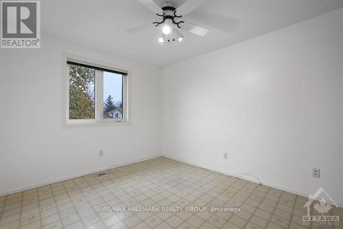 207 Park Grove Drive, Ottawa, ON - Indoor Photo Showing Other Room