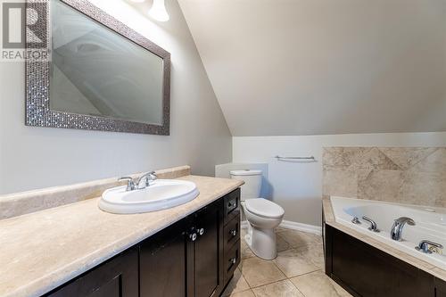 27 Thistle Place, St. John'S, NL - Indoor Photo Showing Bathroom