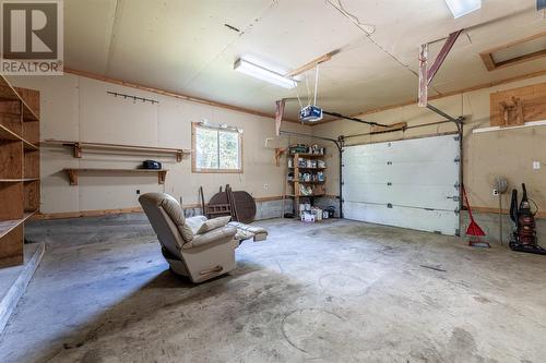 27 Thistle Place, St. John'S, NL - Indoor Photo Showing Garage