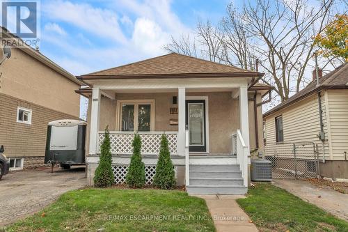 120 Vale Avenue, St. Catharines, ON - Outdoor With Deck Patio Veranda With Facade