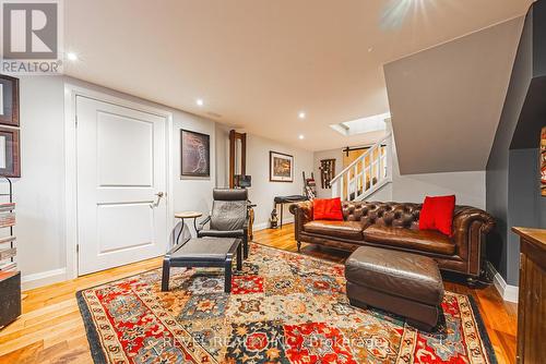 8 English Street, Erin, ON - Indoor Photo Showing Living Room