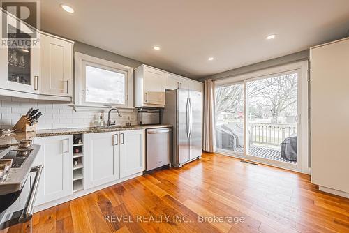 8 English Street, Erin, ON - Indoor Photo Showing Kitchen