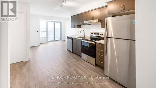 1501 - 10 Wilby Crescent, Toronto (Weston), ON - Indoor Photo Showing Kitchen