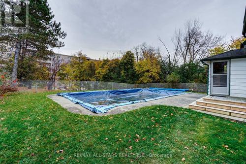 186 Angeline Street N, Kawartha Lakes (Lindsay), ON - Outdoor With In Ground Pool